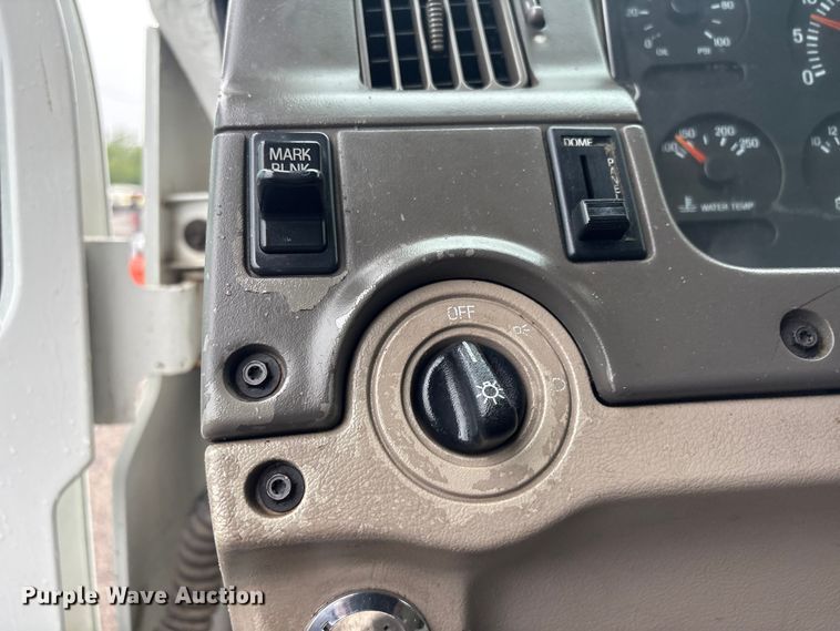 image for item EG9112 2002 Sterling L7500 sewer jetter truck