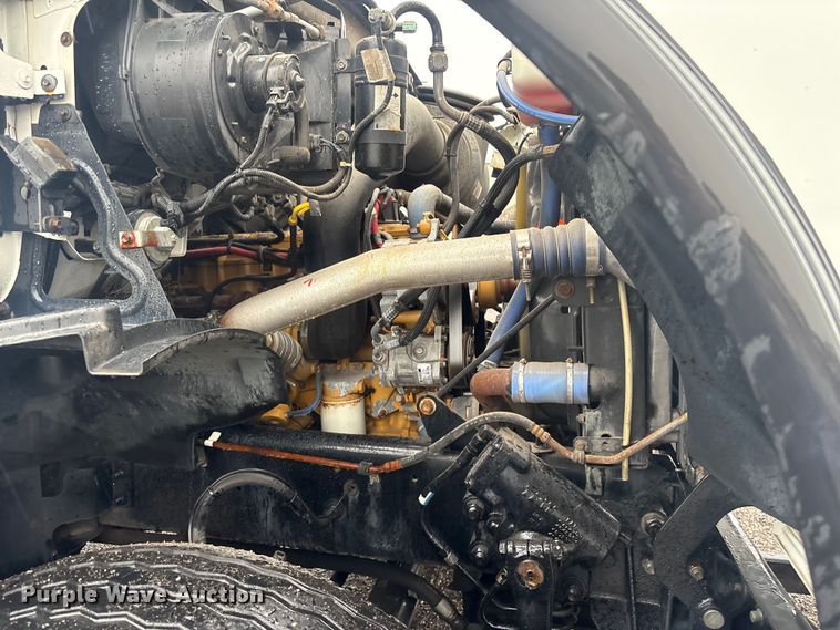 image for item EG9112 2002 Sterling L7500 sewer jetter truck