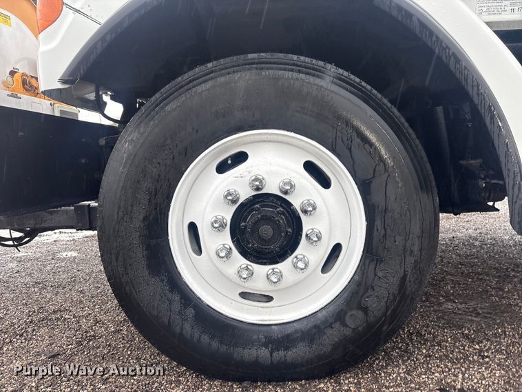 image for item EG9112 2002 Sterling L7500 sewer jetter truck