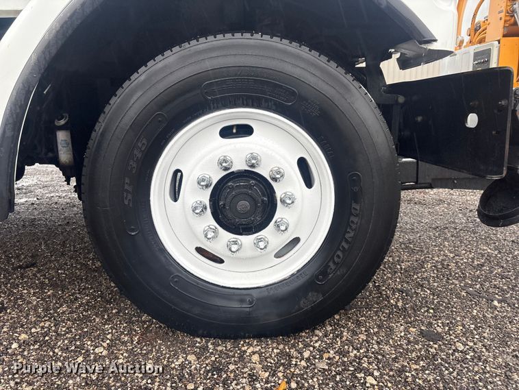 image for item EG9112 2002 Sterling L7500 sewer jetter truck