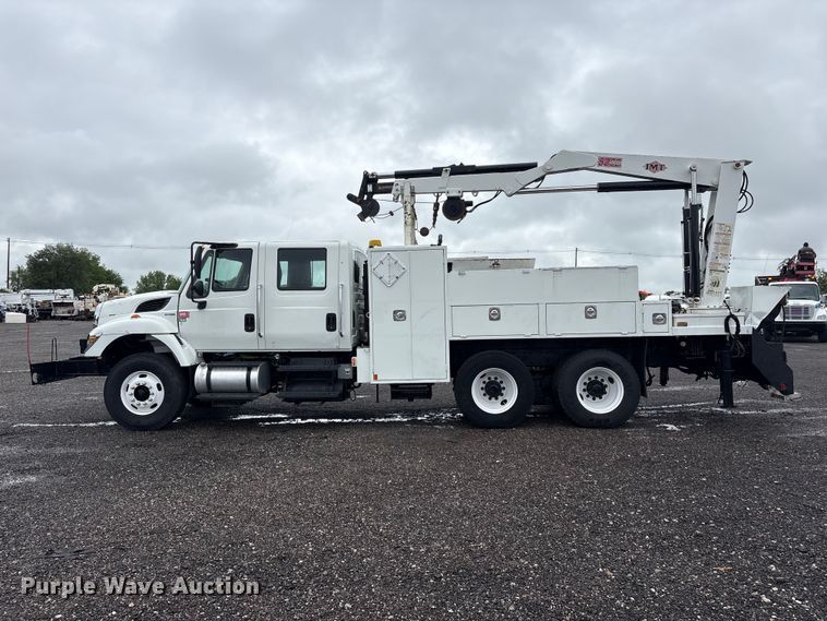 image for item EG9115 2010 International WorkStar 7400 Crew Cab crane truck