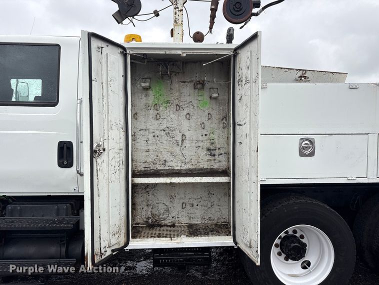 image for item EG9115 2010 International WorkStar 7400 Crew Cab crane truck