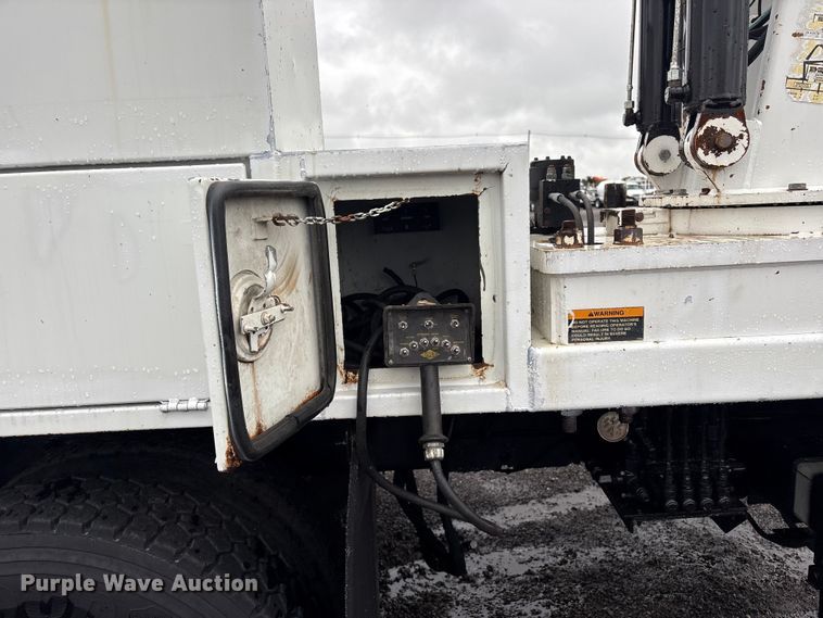 image for item EG9115 2010 International WorkStar 7400 Crew Cab crane truck