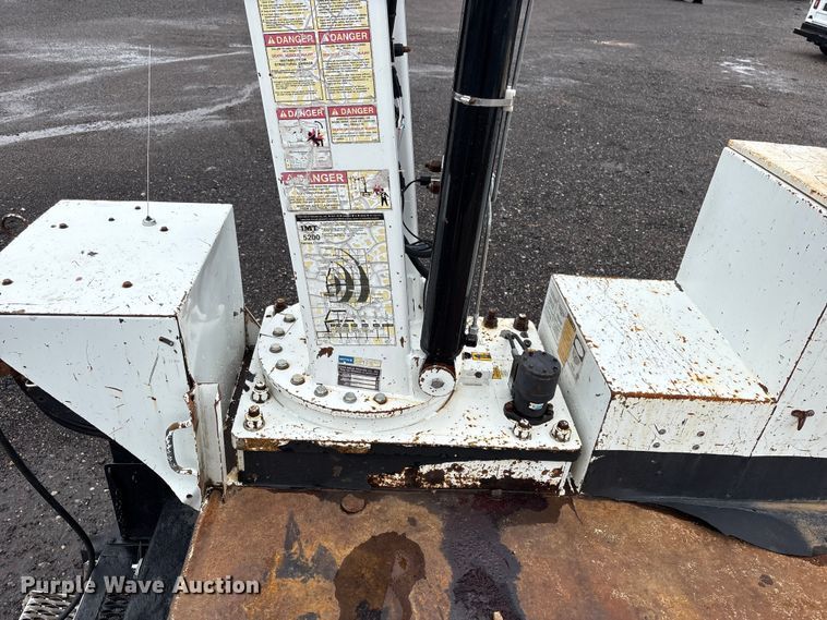 image for item EG9115 2010 International WorkStar 7400 Crew Cab crane truck