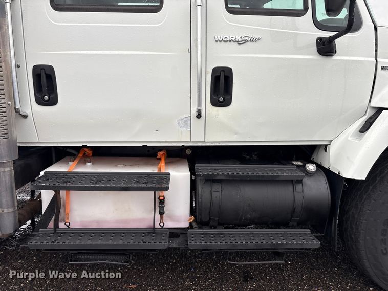image for item EG9115 2010 International WorkStar 7400 Crew Cab crane truck