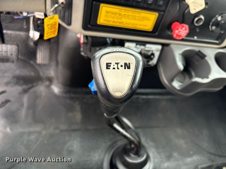 image for item EG9115 2010 International WorkStar 7400 Crew Cab crane truck