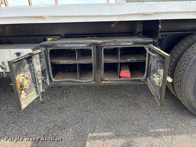 image for item EG9120 2010 Freightliner Business Class M2 grapple truck