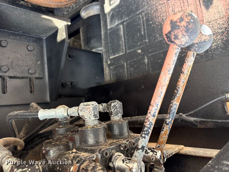 image for item EG9120 2010 Freightliner Business Class M2 grapple truck