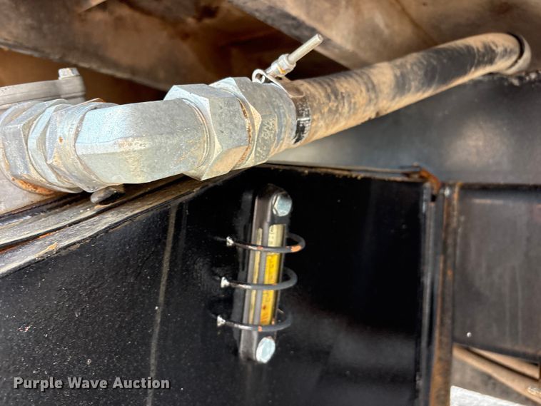 image for item EG9120 2010 Freightliner Business Class M2 grapple truck