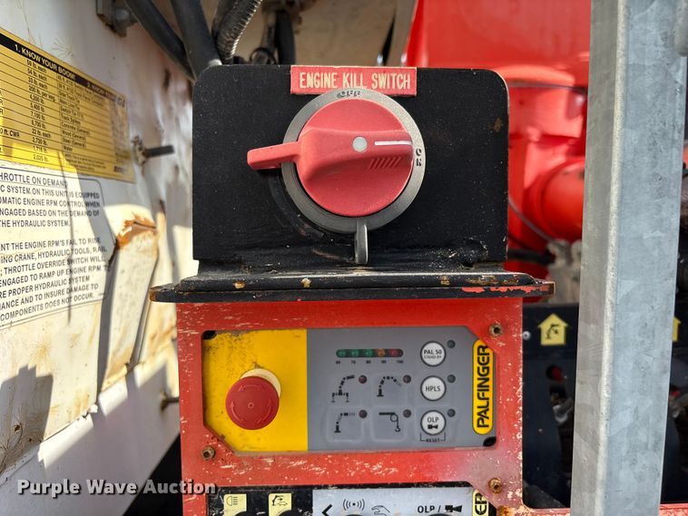 image for item EG9120 2010 Freightliner Business Class M2 grapple truck