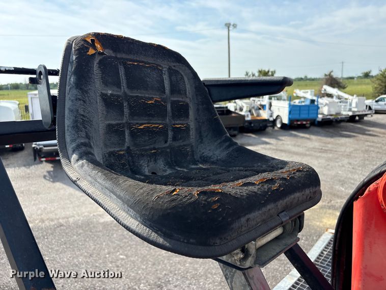 image for item EG9120 2010 Freightliner Business Class M2 grapple truck