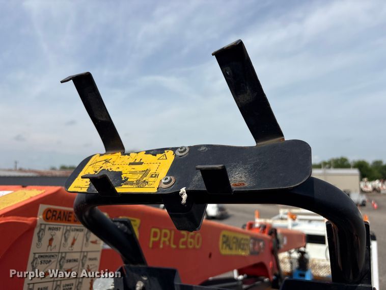 image for item EG9120 2010 Freightliner Business Class M2 grapple truck