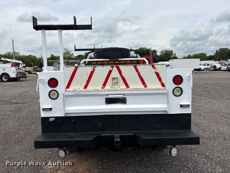 image for item EG9123 2013 Chevrolet Silverado 3500HD Ext. Cab utility bed pickup truck