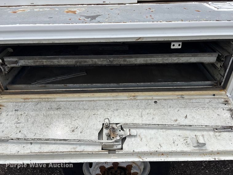 image for item EG9123 2013 Chevrolet Silverado 3500HD Ext. Cab utility bed pickup truck
