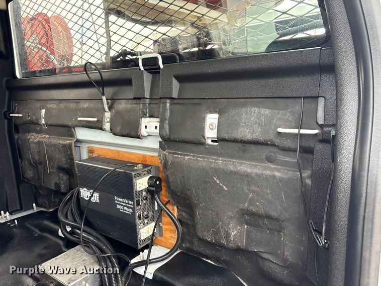 image for item EG9123 2013 Chevrolet Silverado 3500HD Ext. Cab utility bed pickup truck
