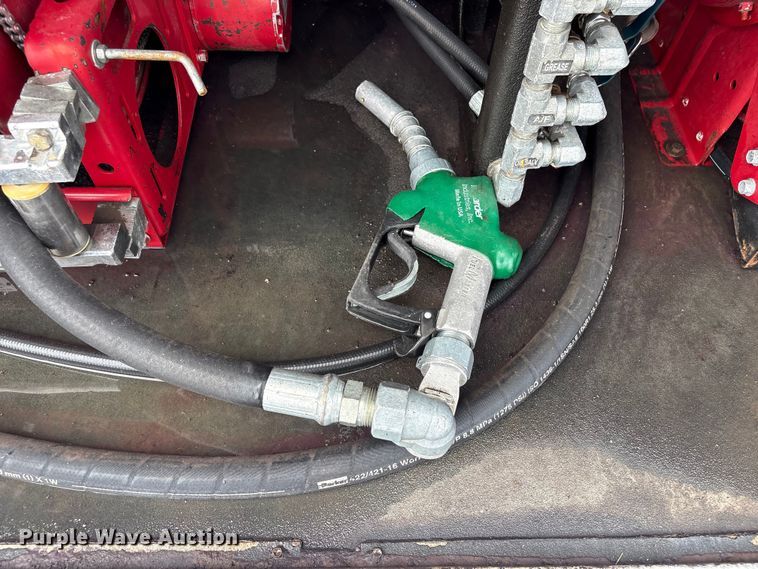 image for item EG9124 2013 Freightliner Business Class M2 fuel / lube truck
