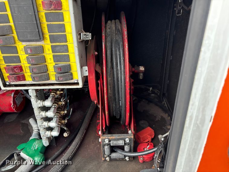 image for item EG9124 2013 Freightliner Business Class M2 fuel / lube truck