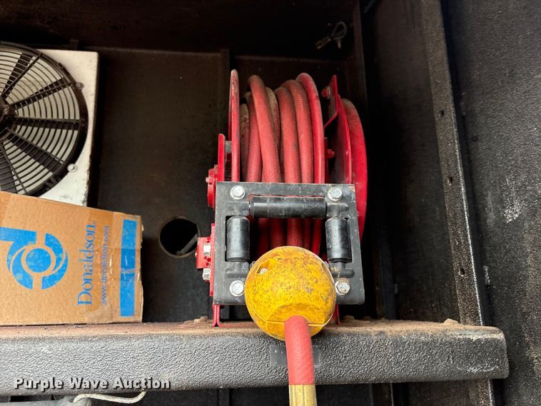 image for item EG9124 2013 Freightliner Business Class M2 fuel / lube truck