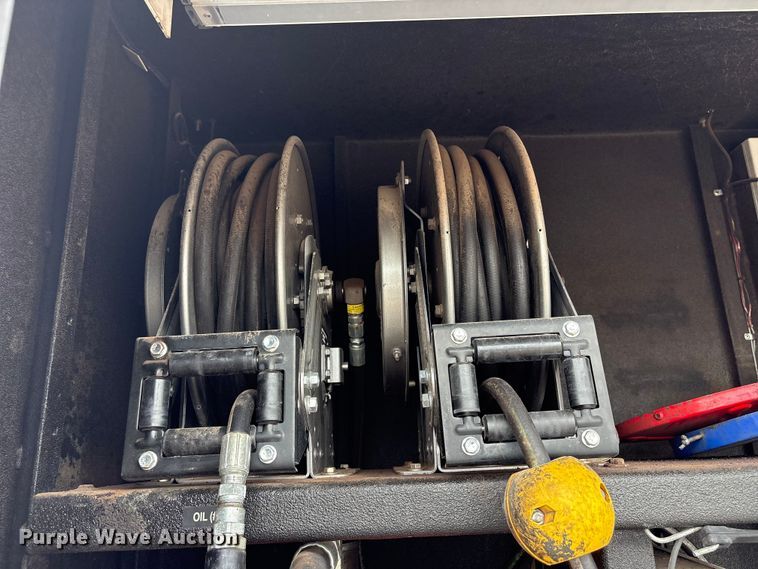image for item EG9124 2013 Freightliner Business Class M2 fuel / lube truck