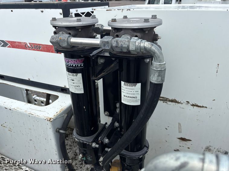image for item EG9124 2013 Freightliner Business Class M2 fuel / lube truck