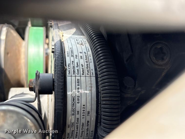 image for item EG9124 2013 Freightliner Business Class M2 fuel / lube truck
