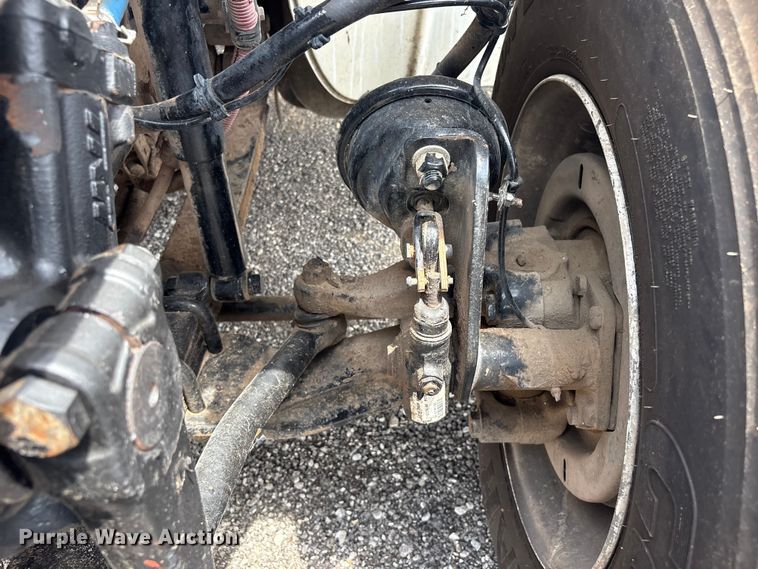image for item EG9124 2013 Freightliner Business Class M2 fuel / lube truck