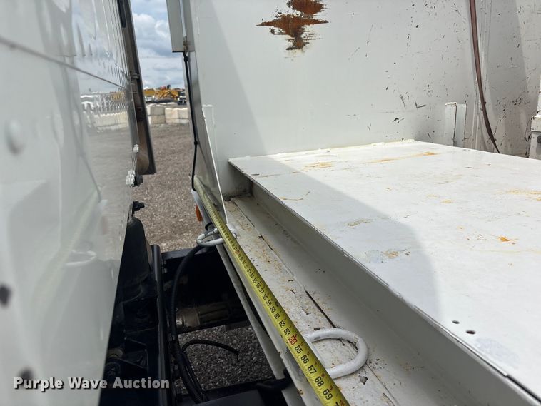 image for item EG9125 2013 Freightliner Business Class M2 Ext. Cab utility / service truck