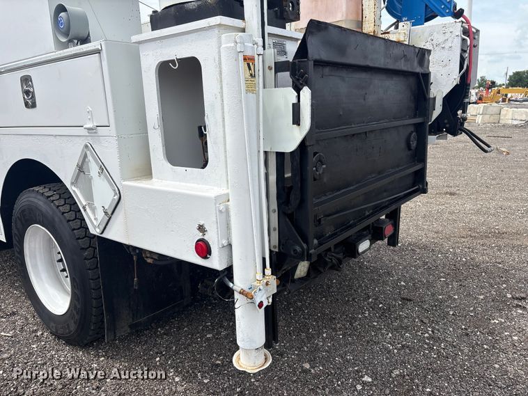 image for item EG9125 2013 Freightliner Business Class M2 Ext. Cab utility / service truck