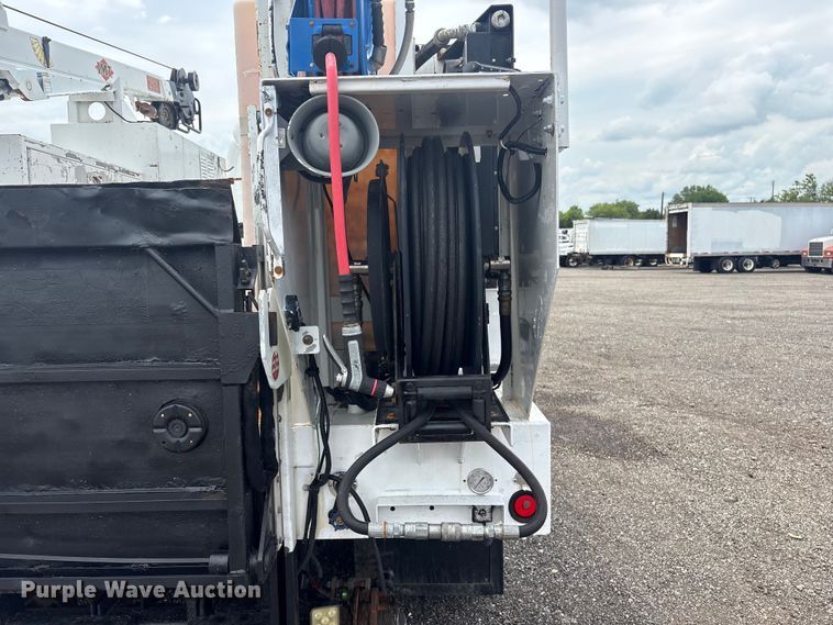 image for item EG9125 2013 Freightliner Business Class M2 Ext. Cab utility / service truck