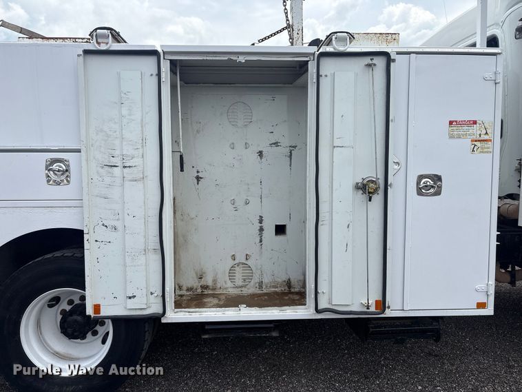 image for item EG9125 2013 Freightliner Business Class M2 Ext. Cab utility / service truck