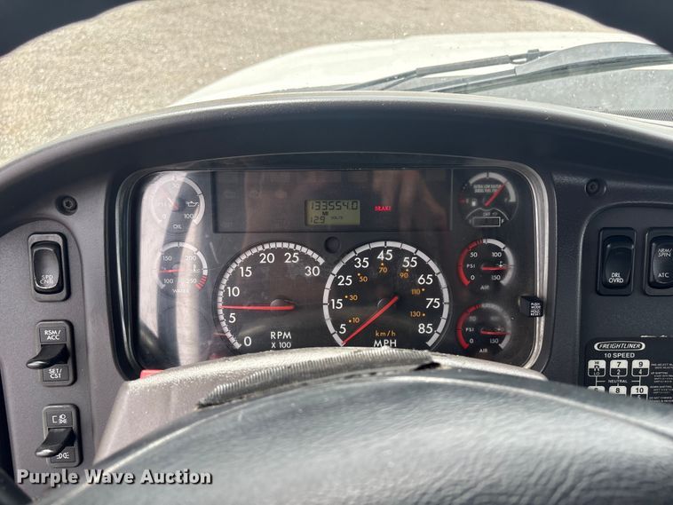 image for item EG9125 2013 Freightliner Business Class M2 Ext. Cab utility / service truck
