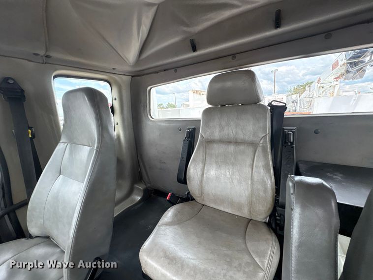 image for item EG9125 2013 Freightliner Business Class M2 Ext. Cab utility / service truck