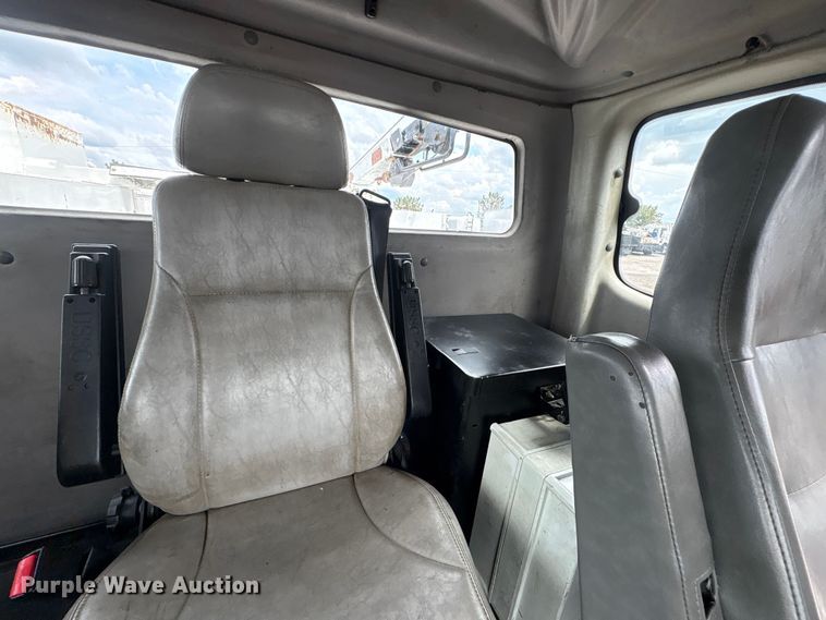 image for item EG9125 2013 Freightliner Business Class M2 Ext. Cab utility / service truck