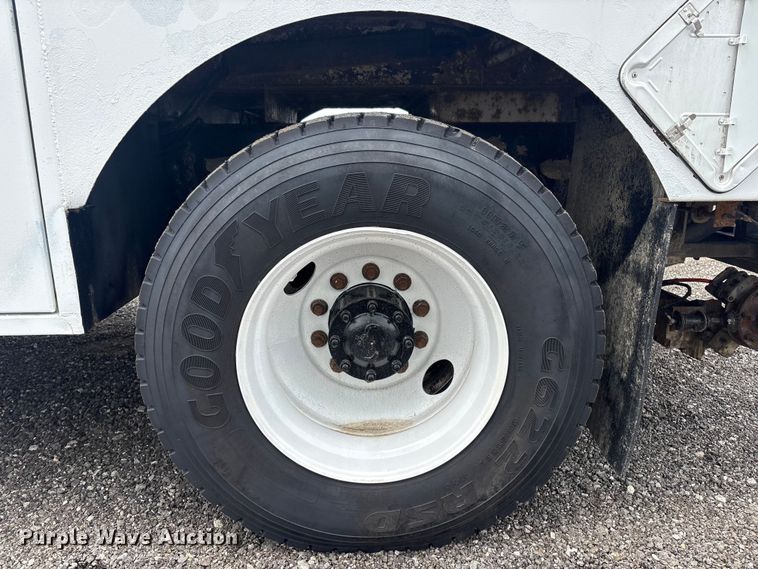 image for item EG9125 2013 Freightliner Business Class M2 Ext. Cab utility / service truck