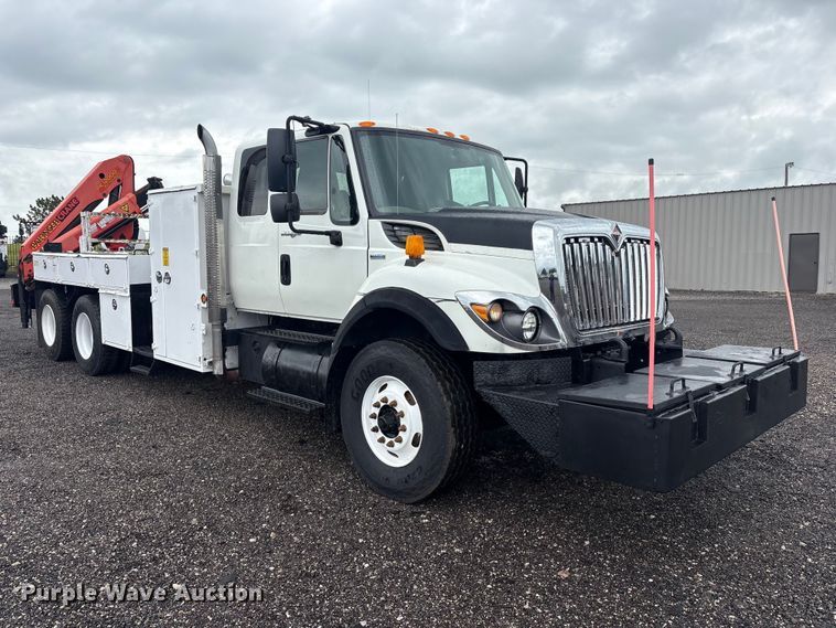 image for item EG9129 2009 International WorkStar 7400 crane truck