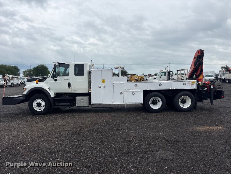 image for item EG9129 2009 International WorkStar 7400 crane truck