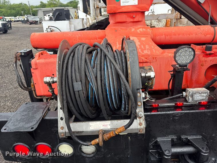 image for item EG9129 2009 International WorkStar 7400 crane truck
