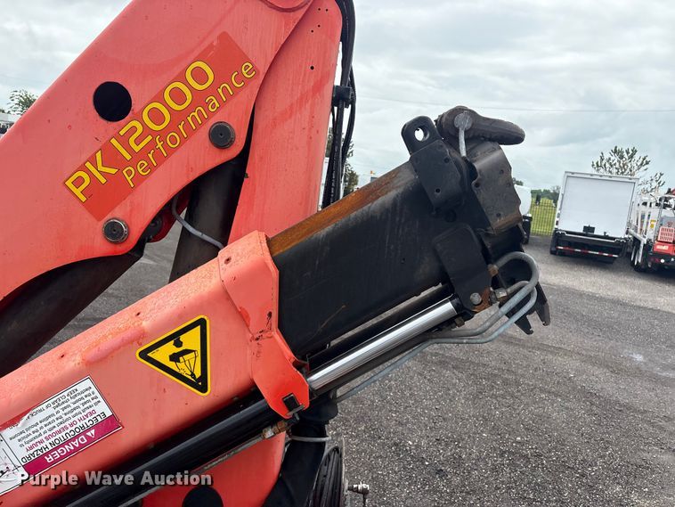 image for item EG9129 2009 International WorkStar 7400 crane truck