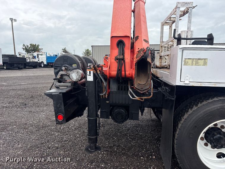 image for item EG9129 2009 International WorkStar 7400 crane truck
