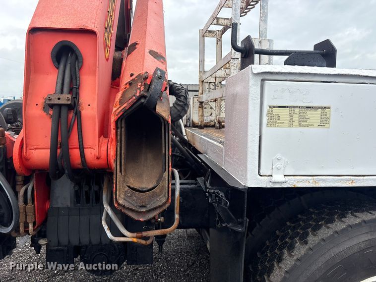 image for item EG9129 2009 International WorkStar 7400 crane truck