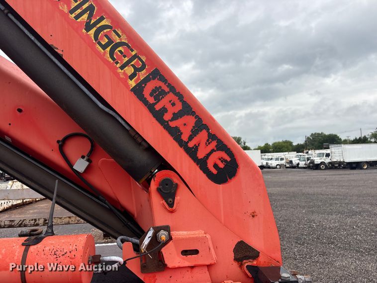 image for item EG9129 2009 International WorkStar 7400 crane truck