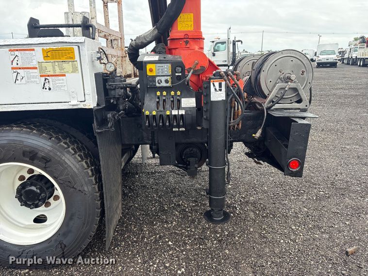 image for item EG9129 2009 International WorkStar 7400 crane truck