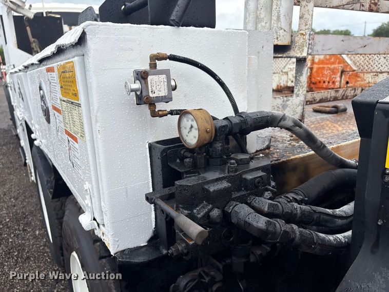 image for item EG9129 2009 International WorkStar 7400 crane truck