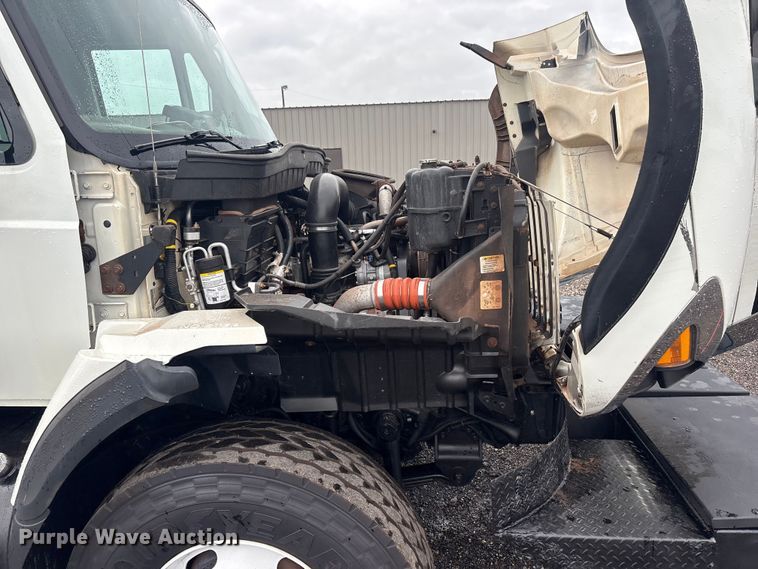 image for item EG9129 2009 International WorkStar 7400 crane truck