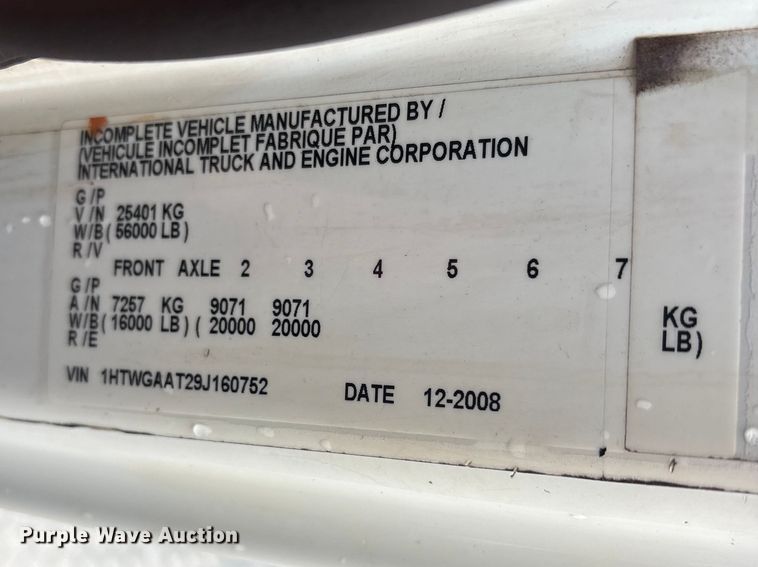 image for item EG9129 2009 International WorkStar 7400 crane truck