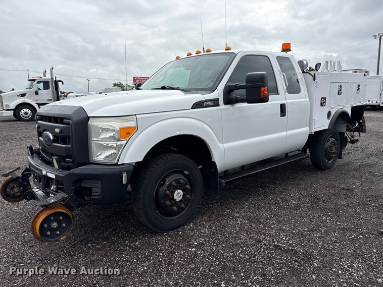2016 Ford F250 Super Duty Ext. Cab utility bed pickup truck