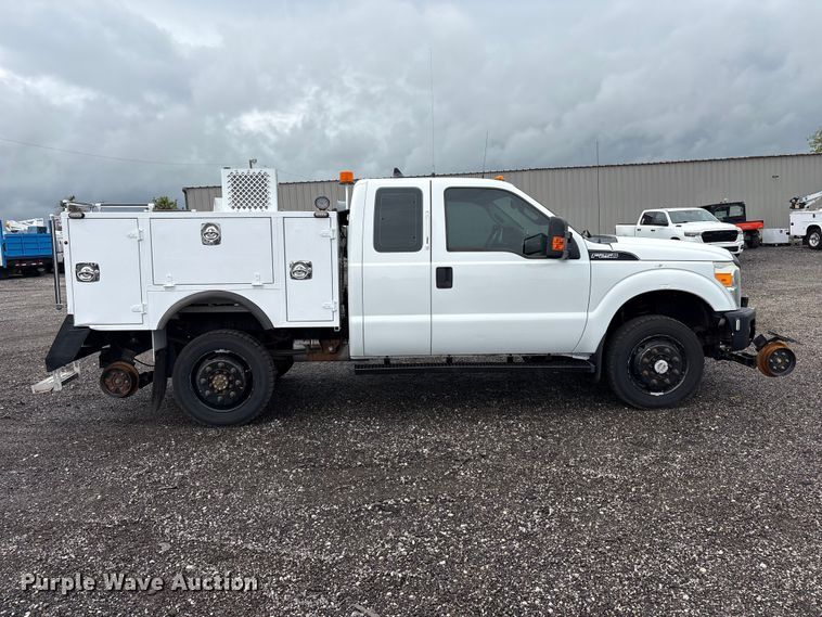image for item EG9131 2016 Ford F250 Super Duty Ext. Cab utility bed pickup truck