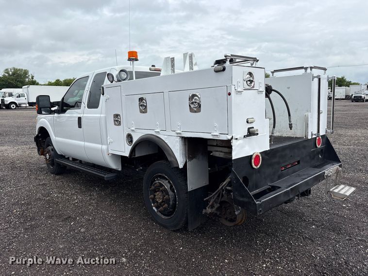 image for item EG9131 2016 Ford F250 Super Duty Ext. Cab utility bed pickup truck