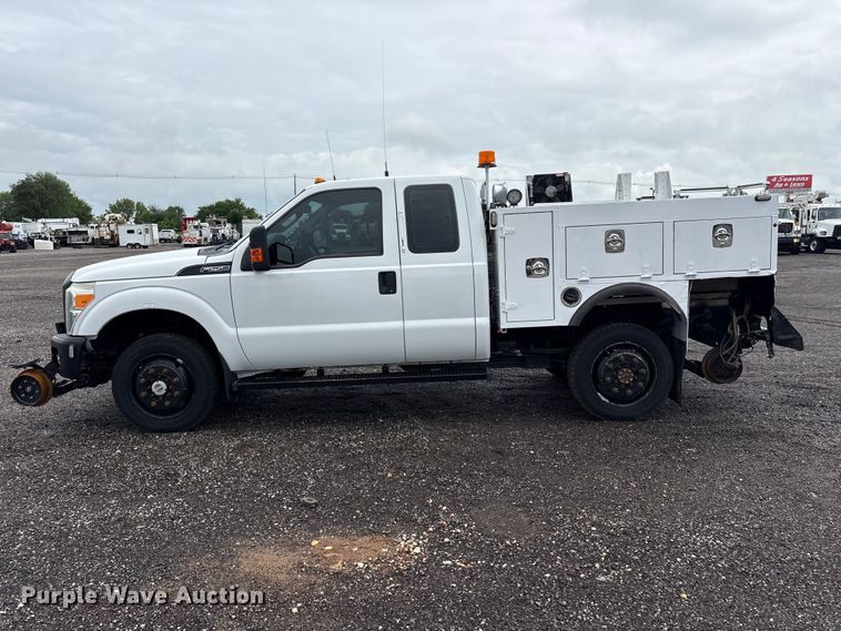 image for item EG9131 2016 Ford F250 Super Duty Ext. Cab utility bed pickup truck