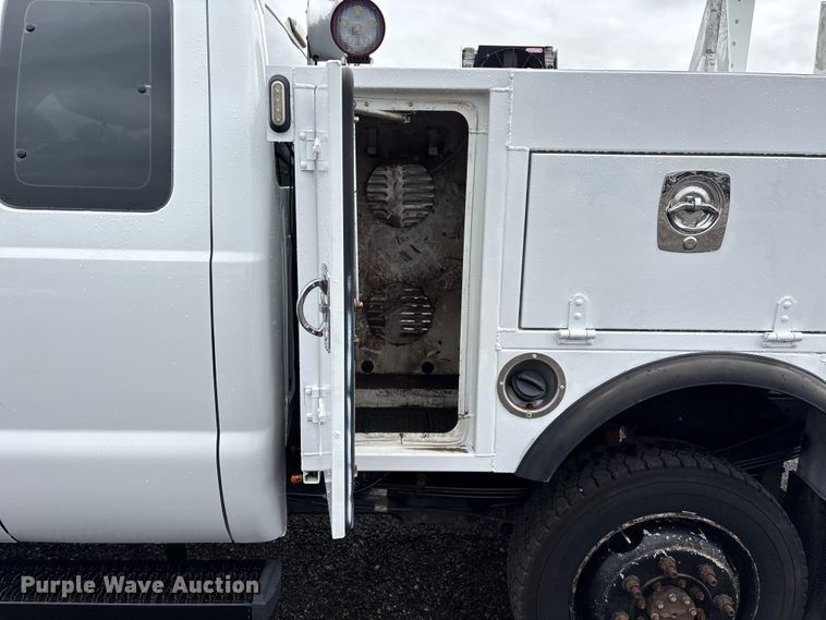 image for item EG9131 2016 Ford F250 Super Duty Ext. Cab utility bed pickup truck